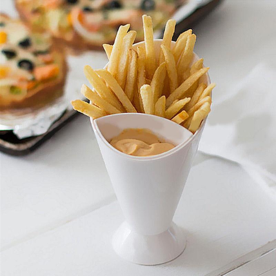 Cône à Amuse-bouches avec compartiment pour sauce.