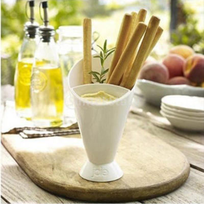 Cône à Amuse-bouches avec compartiment pour sauce. – Image 3