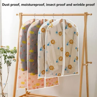 Housse de vêtements de rangement.